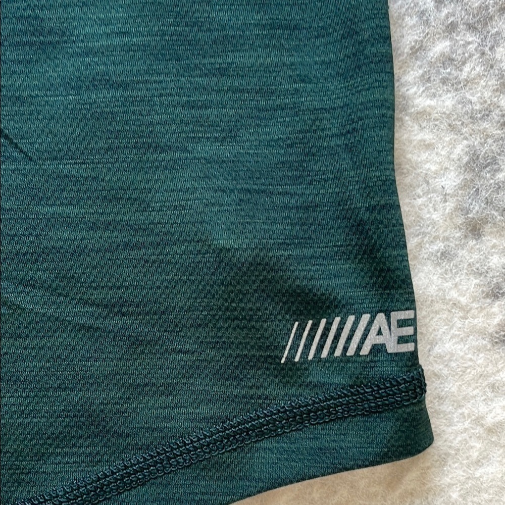 American Eagle Outfitters Green Short Sleeve Gym Tee - Picture 5 of 8